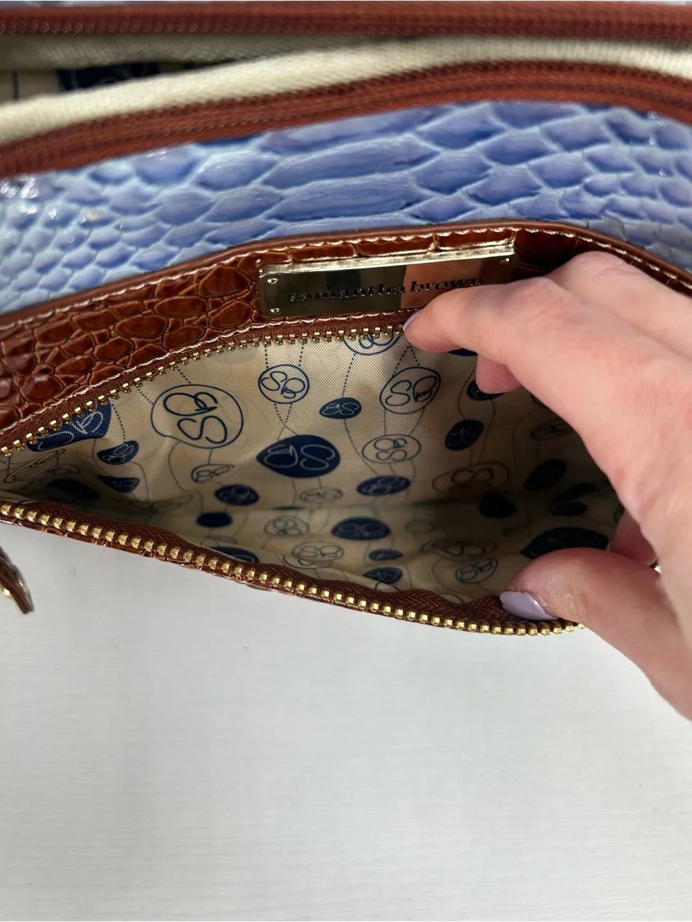 Samantha Brown travel tote